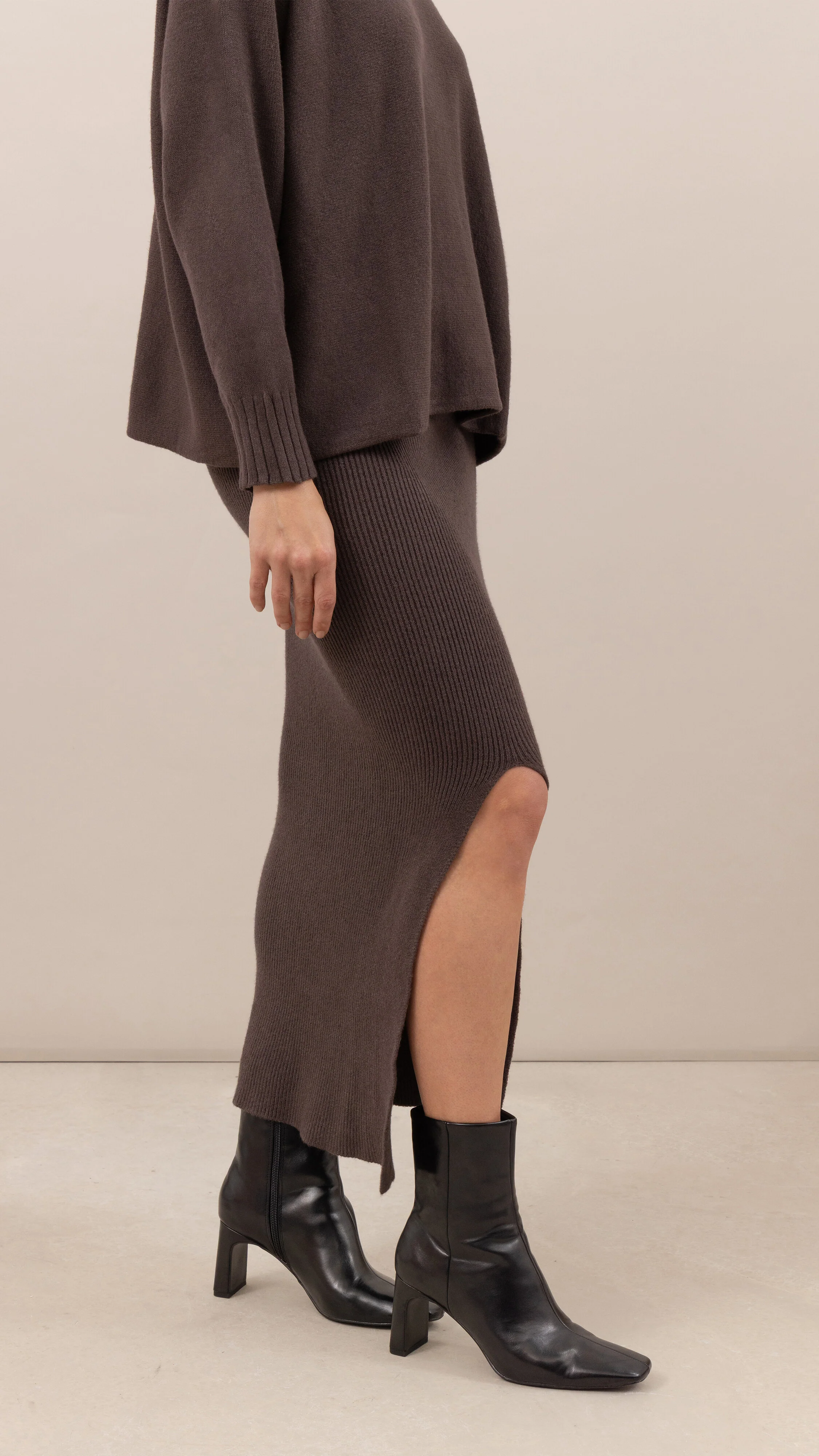 Adina Pencil Skirt - Cacao - Image 2