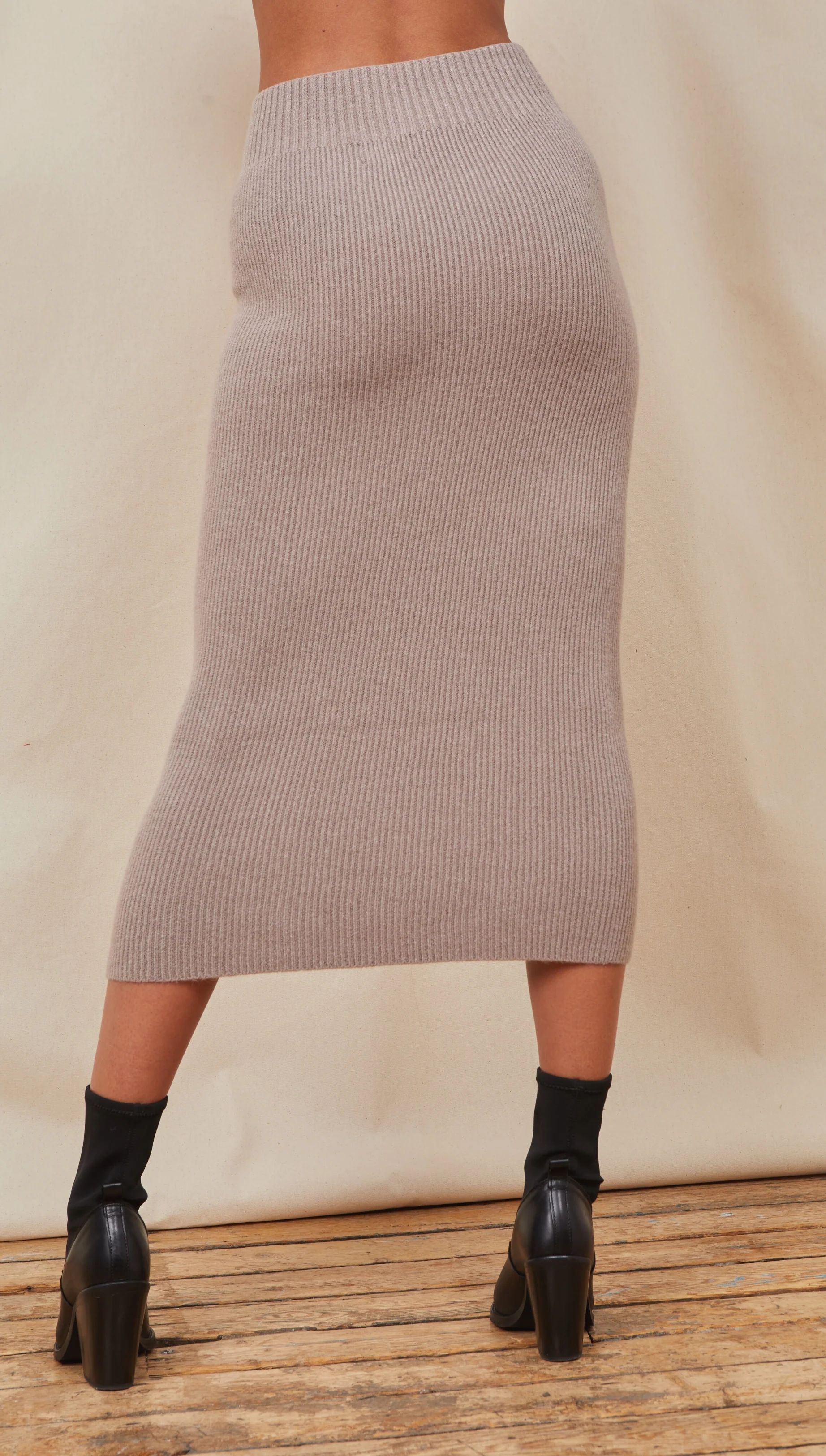 Alma Pencil Skirt - Smoke - Image 8