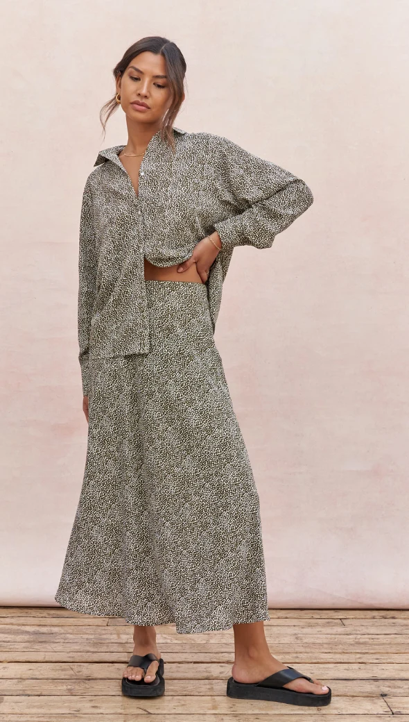 Ayla Shirt - Khaki Print - Image 2