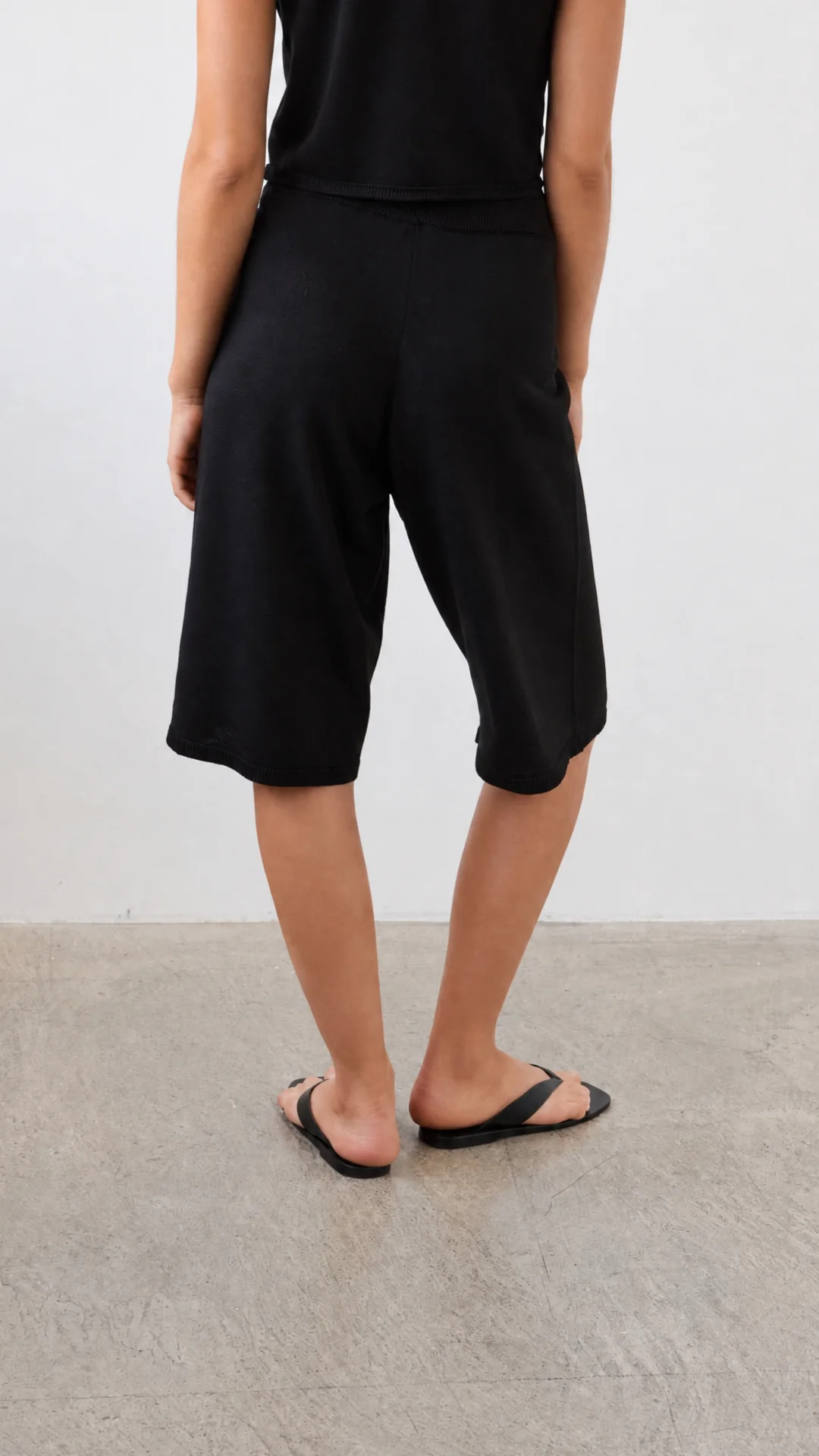 Faye Knit Bermuda - Black - Image 4
