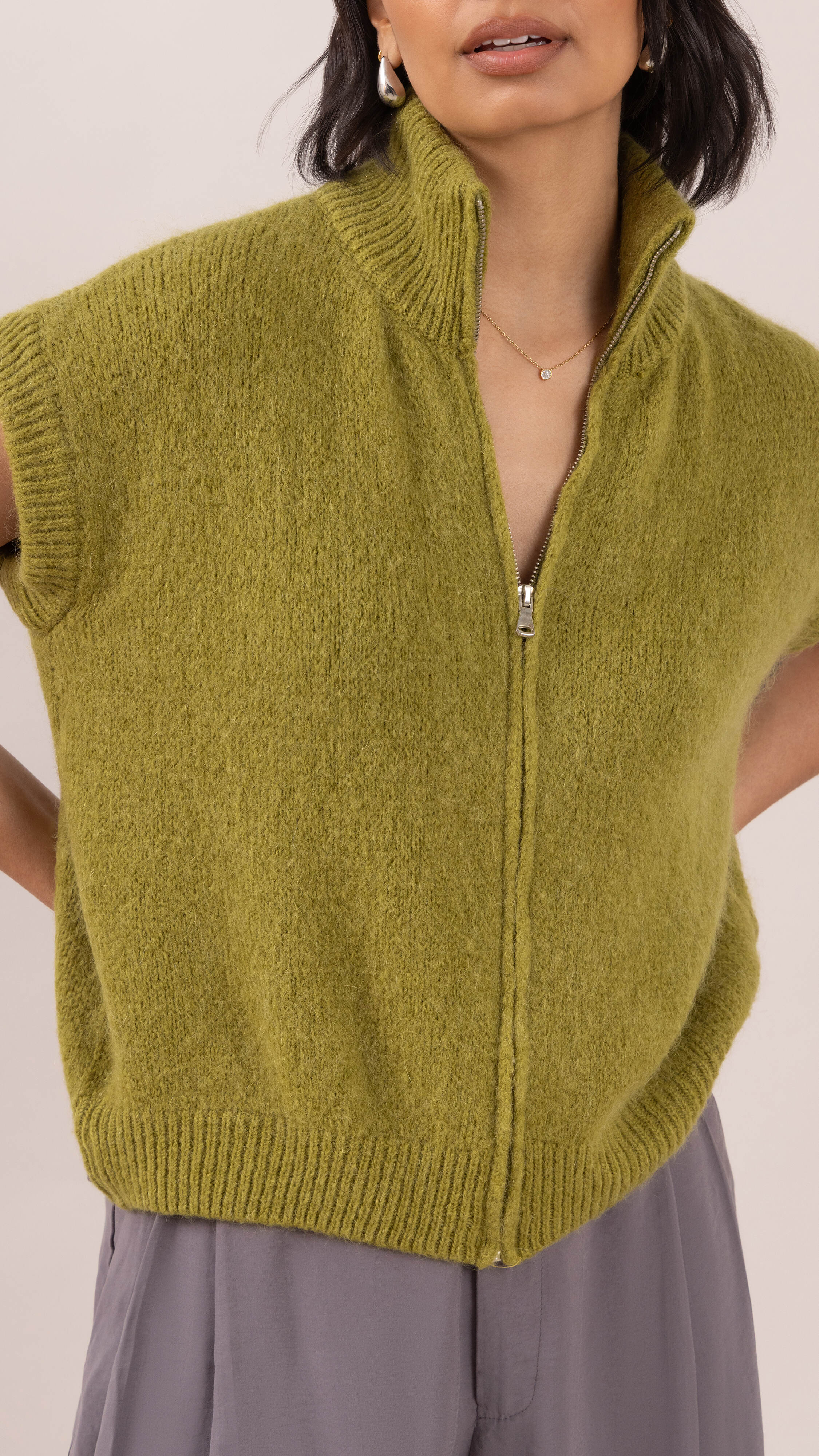 Leigh Sleeveless Zip Cardigan - Olive Green - Image 2