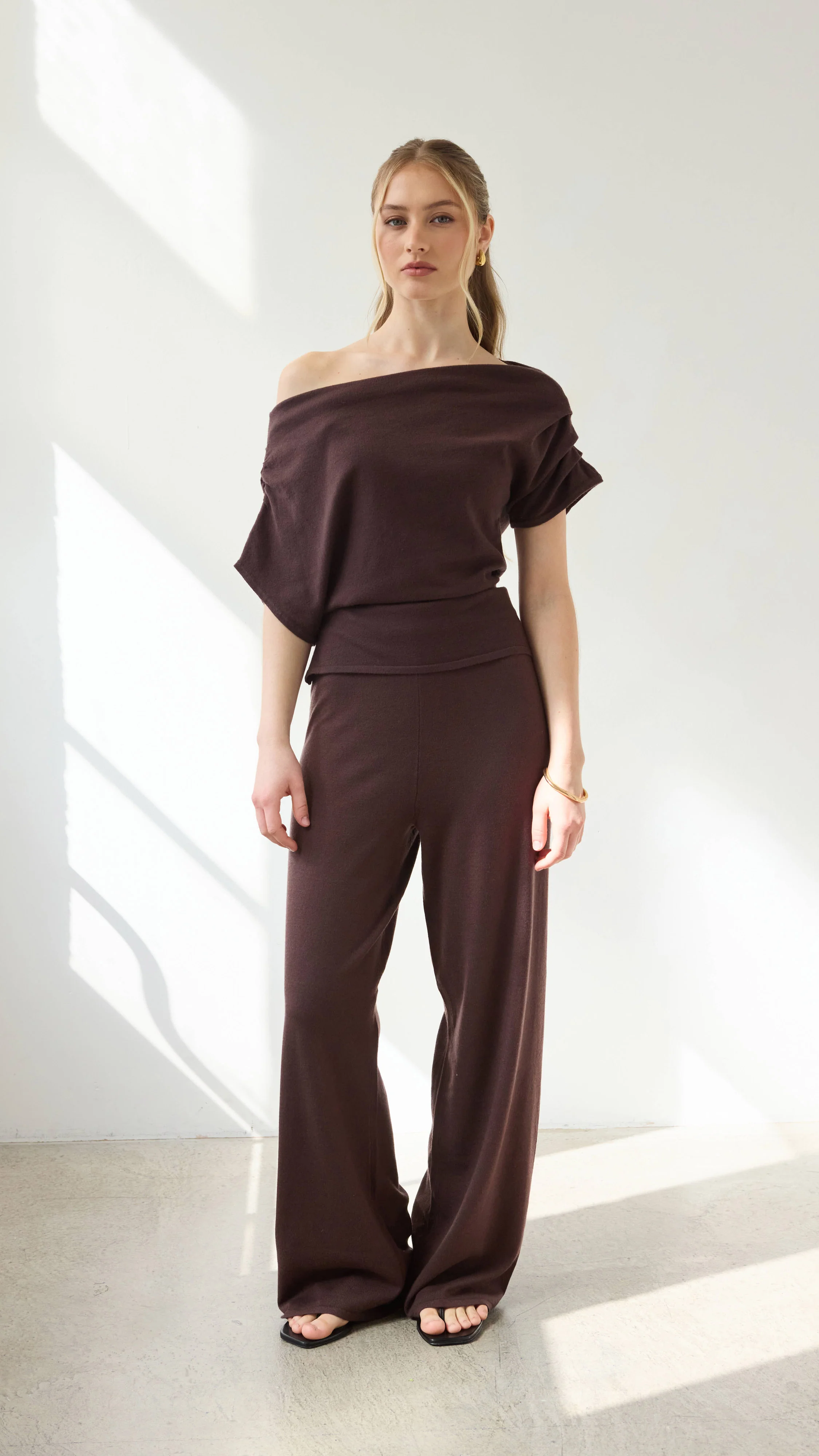 Nadine Off-Shoulder Top - Espresso - Image 8